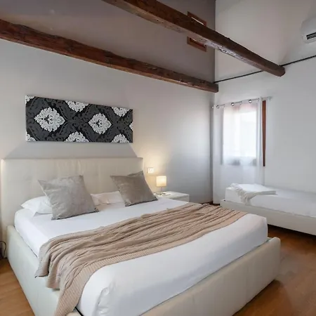Design Palace Apartment By Wonderful Italy Venice Exterior photo
